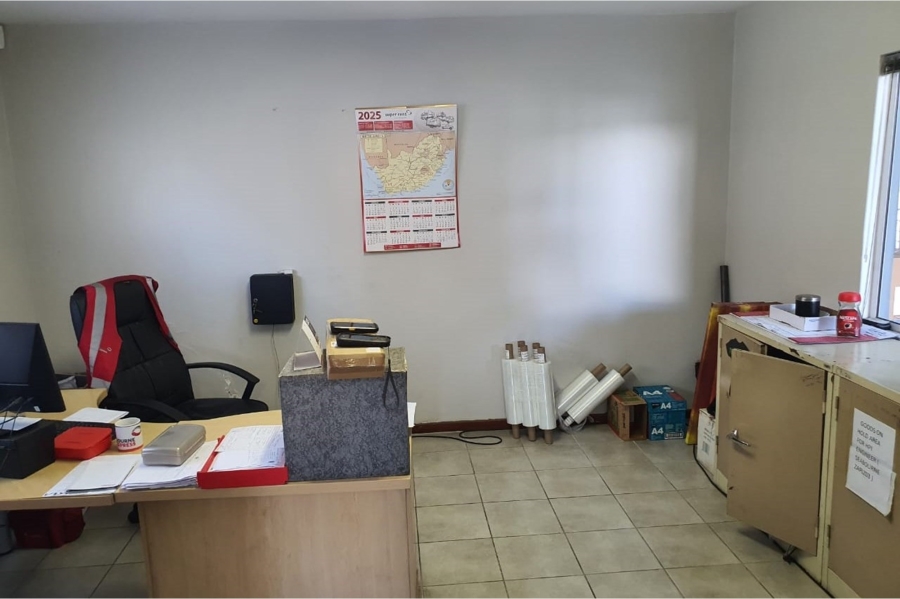 To Let commercial Property for Rent in Walmer Eastern Cape